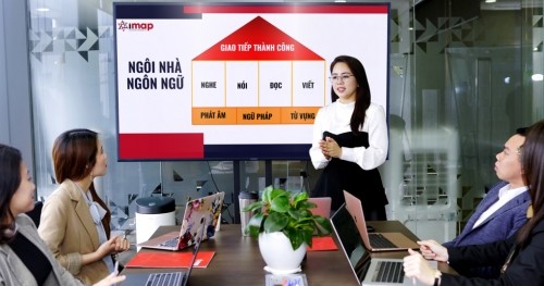 [VnExpress] Khát khao đưa học sinh Việt hội nhập thế giới của cô giáo xứ Nghệ