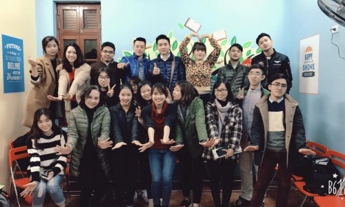 S103 - Cô luôn tạo nguồn cảm hứng để em cảm thấy thật sự yêu tiếng anh